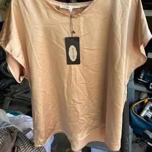 Melissa Tan Short Sleeve Fitted Tee